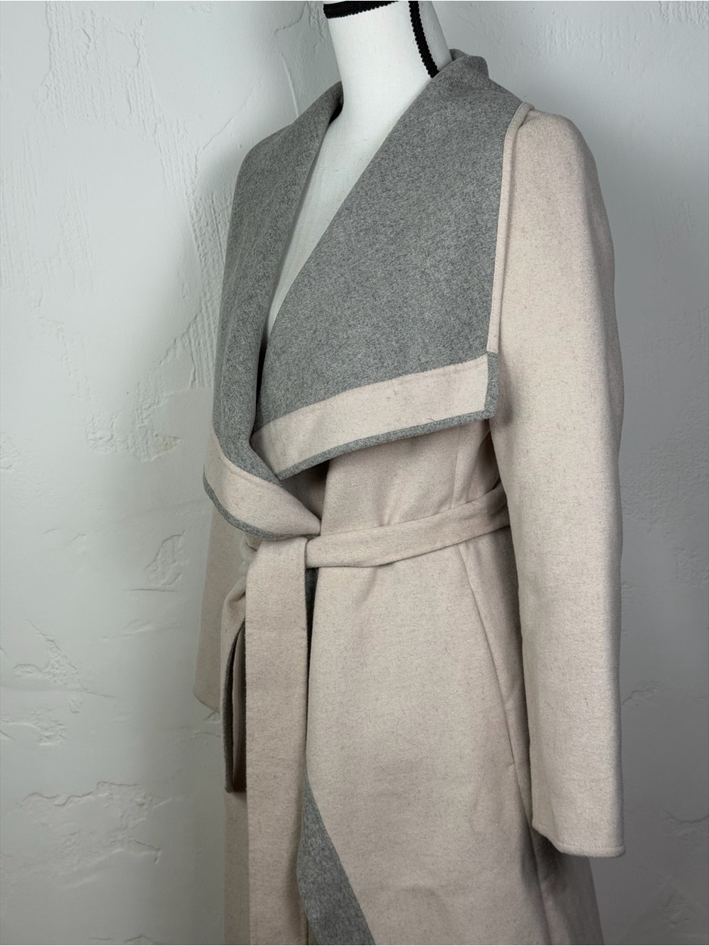 Lucky Brand Light Gray and Cream Wrap Tie Coat - Classic Style XS - Picture 7 of 16